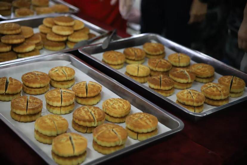 7dfbb1f5dd43a65a3081fb492e6d68de